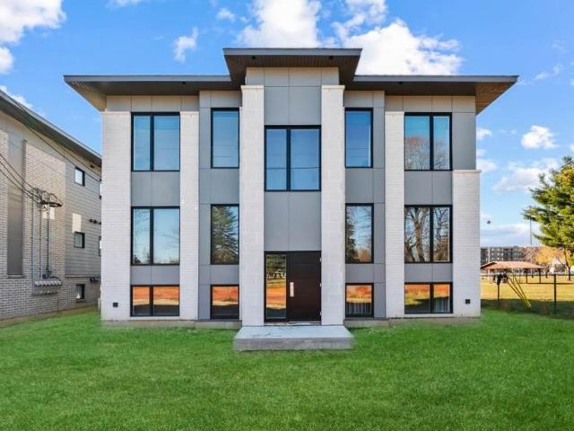 Apartment for rent in Pierre-de Saurel, Quebec