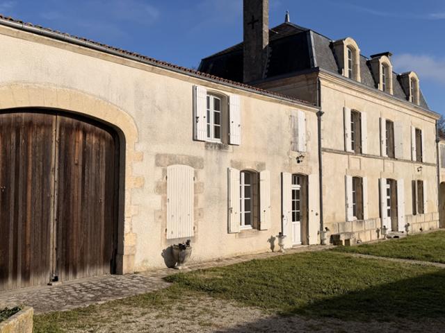 Maison vente à Saint-Jean-d'Angély, Poursay-garnaud