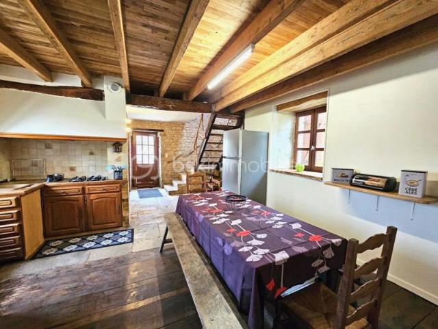 Maison vente à Montmorillon, Saint-macoux