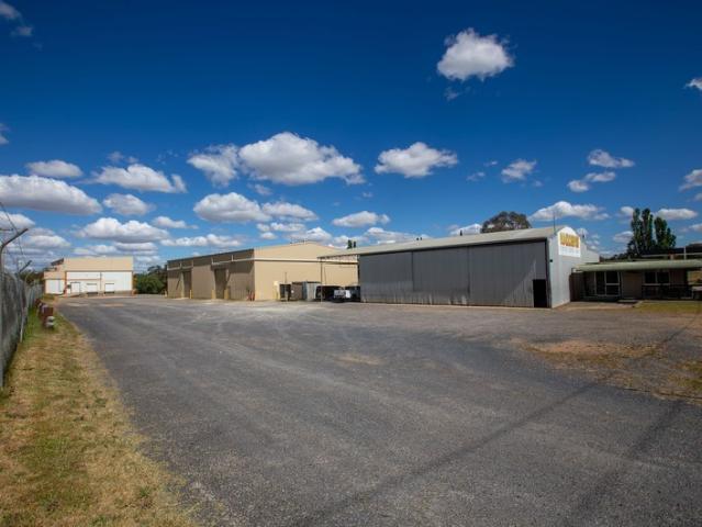 Warehouse for sale in Harden, New South Wales