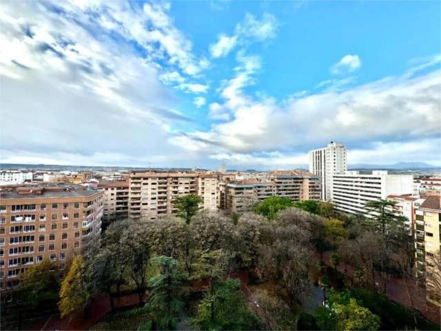 Apartamento en alquiler en Cascajos, Logroño