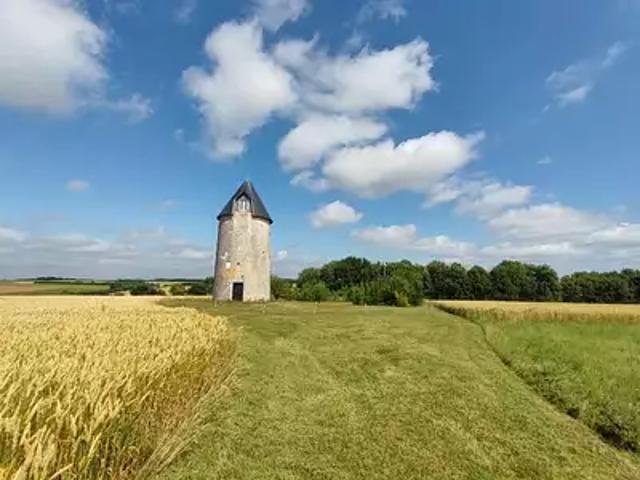 Maison vente à Saint-Jean-d'Angély, Loiré-sur-nie