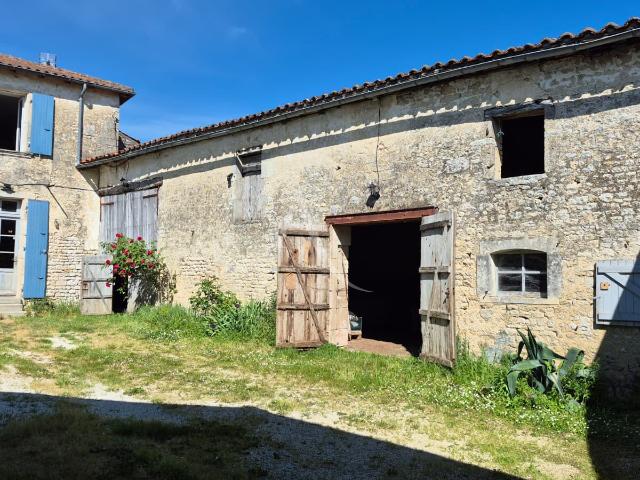 Maison vente à Loiré-sur-Nie, Charente-Maritime
