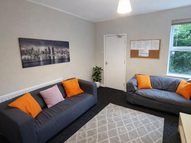Room for rent in Old Lenton, Haddon