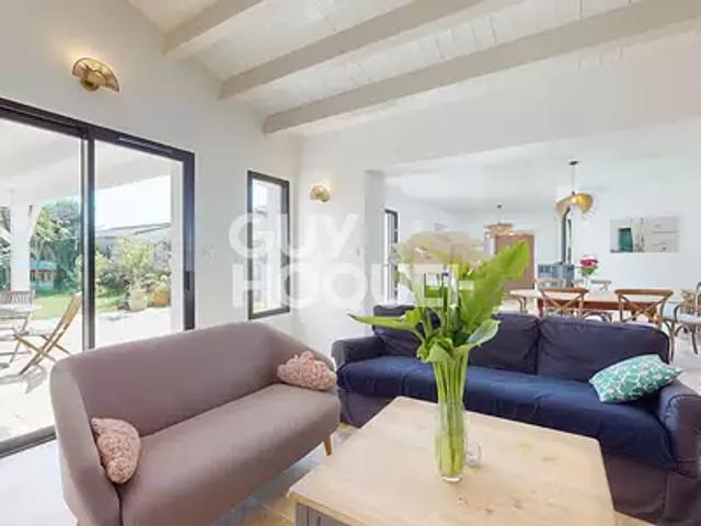 Maison vente à La Rochelle, Loix