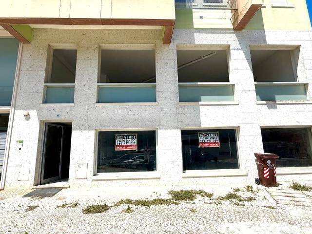 Loja alugar em Santiago Dos Velhos, Lisboa