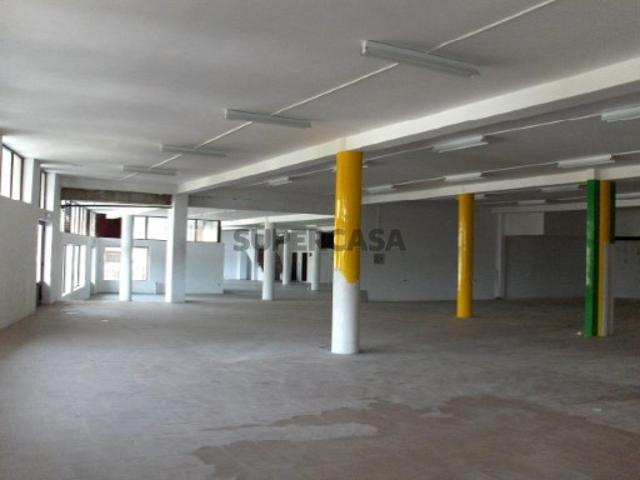 Armazém venda em Vale de Matos, Castro Daire