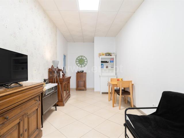 Loja venda em Urbanização Quinta das Flores, Olhão