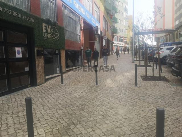 Armazém venda em Odivelas, Lisboa