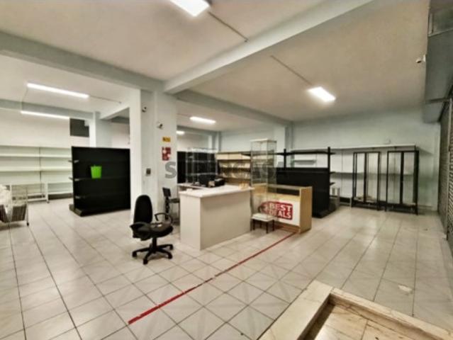 Armazém venda em Porto