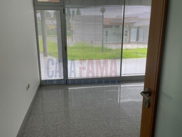 Loja alugar em Bougado (São Martinho e Santiago), Trofa