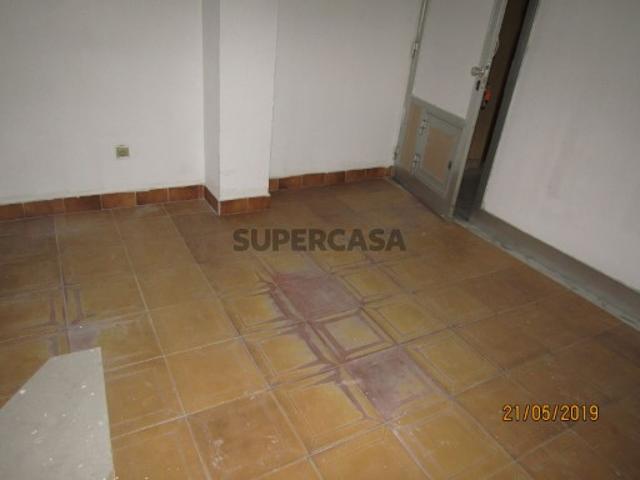 Armazém venda em Setúbal