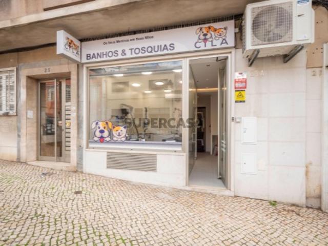 Armazém venda em Avenidas Novas, Lisboa