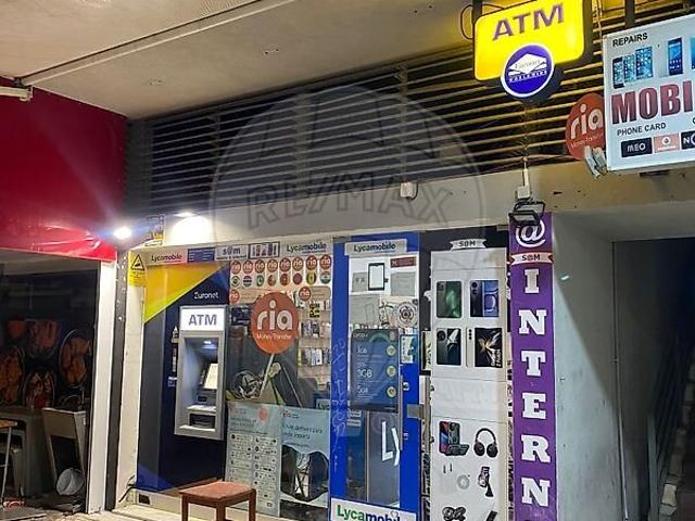 Loja venda em Areias de São João, Albufeira