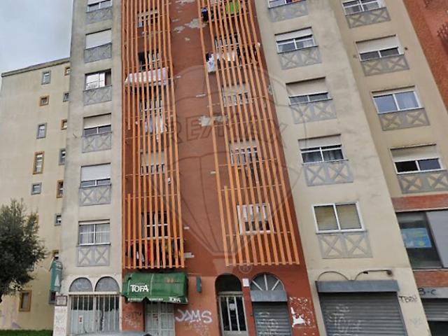 Loja venda em Tapada das Mercês, Algueirão-Mem Martins