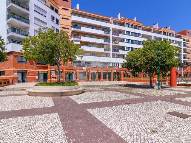 Loja venda em Oeiras, Lisboa