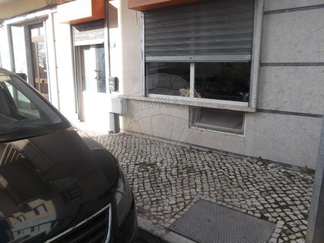 Loja venda em Urbanização Vila Chã, Amadora