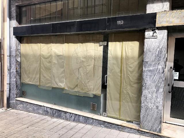 Loja venda em Ramada Alta, Porto