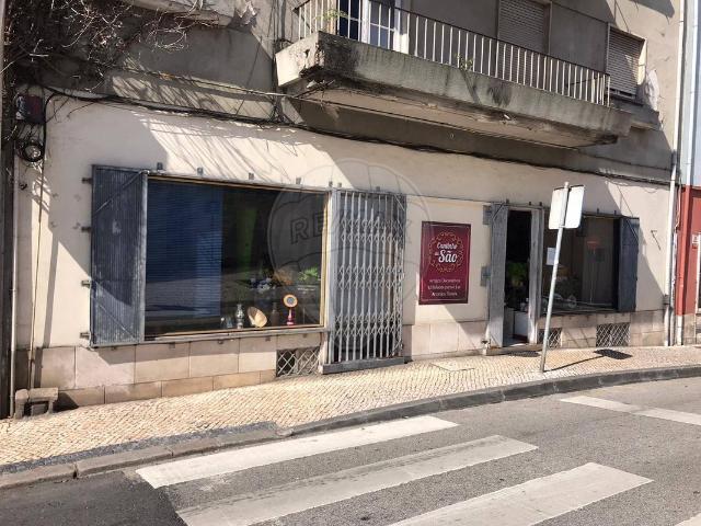 Loja venda em Coimbrã, Sé Nova