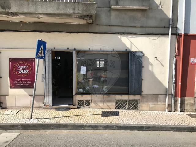 Loja venda em Coimbrã, Sé Nova