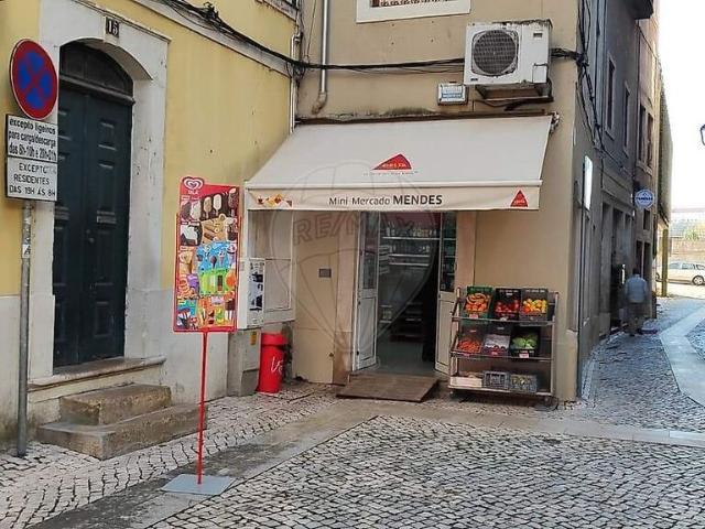 Loja venda em São Bartolomeu, Coimbra
