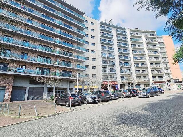 Loja venda em Colinas do Cruzeiro, Odivelas