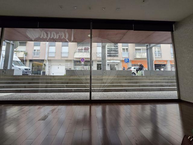 Loja venda em Guimarães, Braga