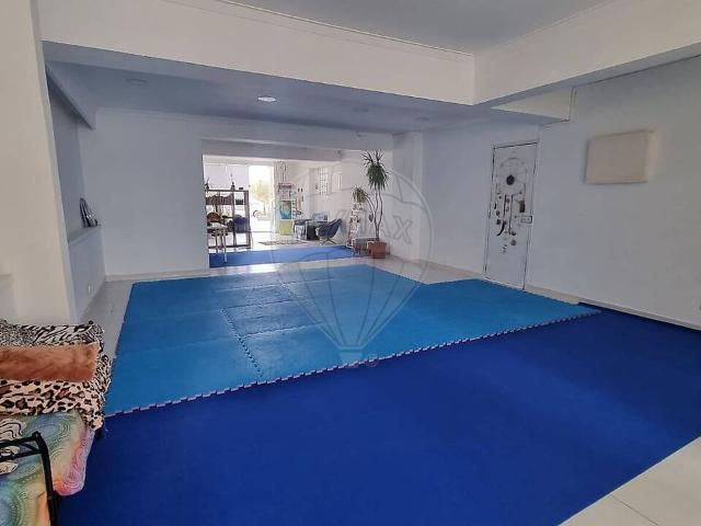Loja venda em Quinta do Janeiro, Almada