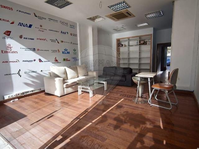 Loja venda em Quinta do Americano, Almada