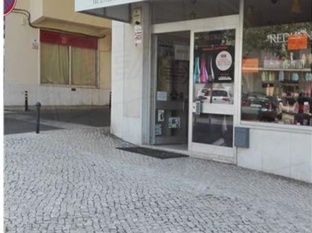 Loja venda em Oeiras, Lisboa