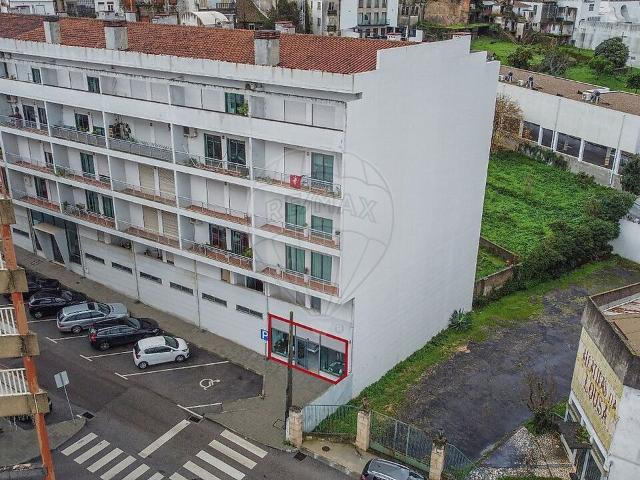 Loja venda em Cruz de Ferro, Lousã