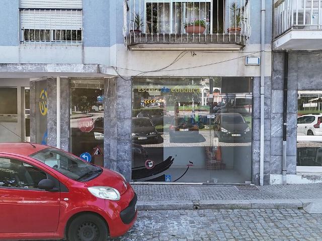Loja venda em Margaride (Santa Eulália), Várzea, Lagares, Varziela e Moure, Felgueiras