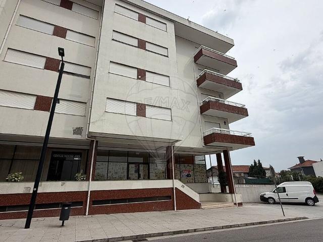 Loja venda em Margaride (Santa Eulália), Várzea, Lagares, Varziela e Moure, Felgueiras