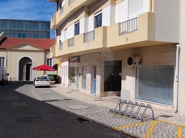 Loja venda em Pombal, Almagreira