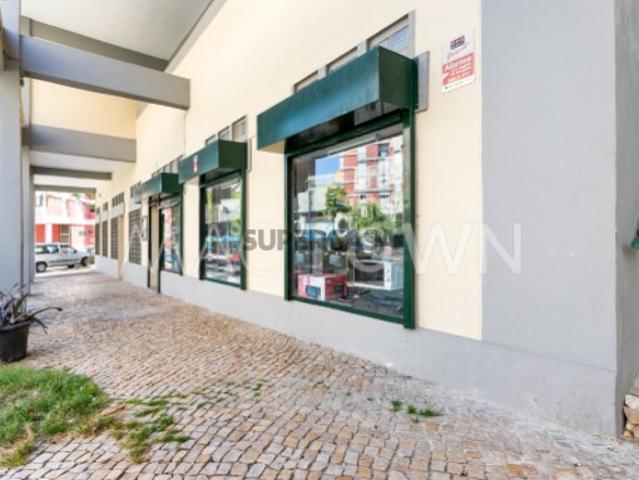Armazém venda em Lisboa
