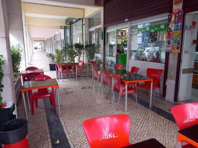 Loja venda em Ribeirada, Odivelas