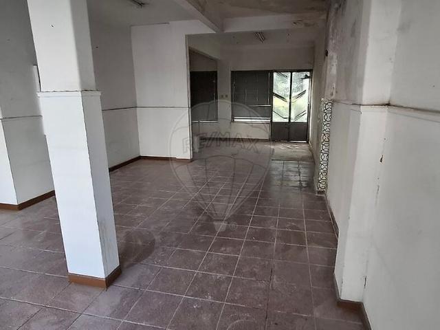 Loja venda em Bairro Olaio, Odivelas