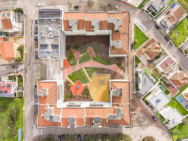 Loja venda em Núcleo Urbano Histórico do Porto Salvo, Oeiras