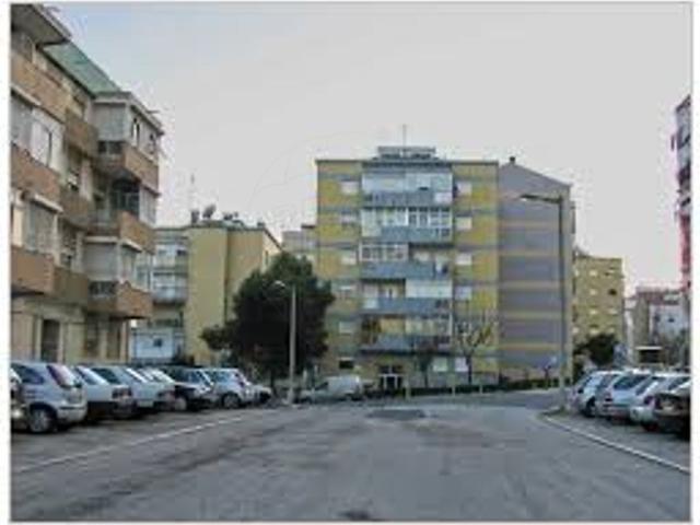 Loja venda em Barruncho, Odivelas