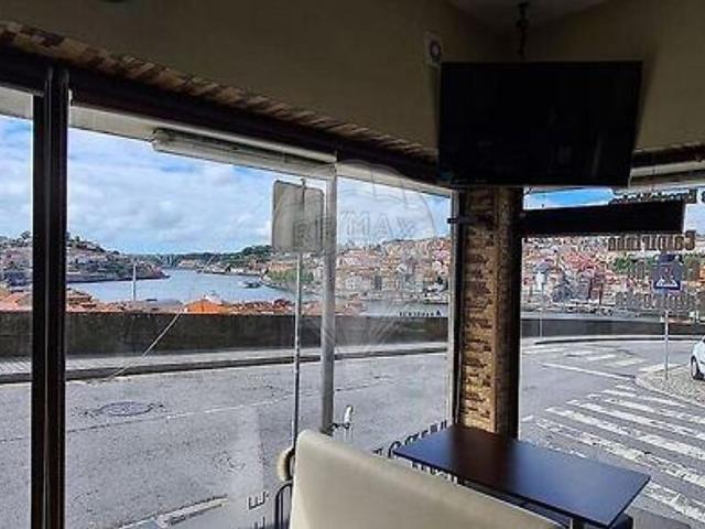 Loja venda em Devesas, Vila Nova de Gaia