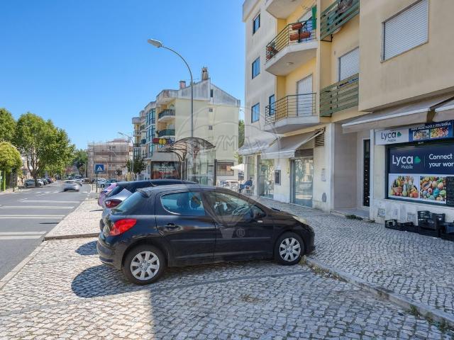 Loja venda em Bairro da Coopalme, Sintra