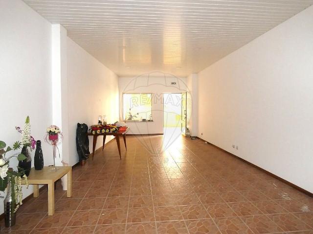 Loja venda em Tarouca