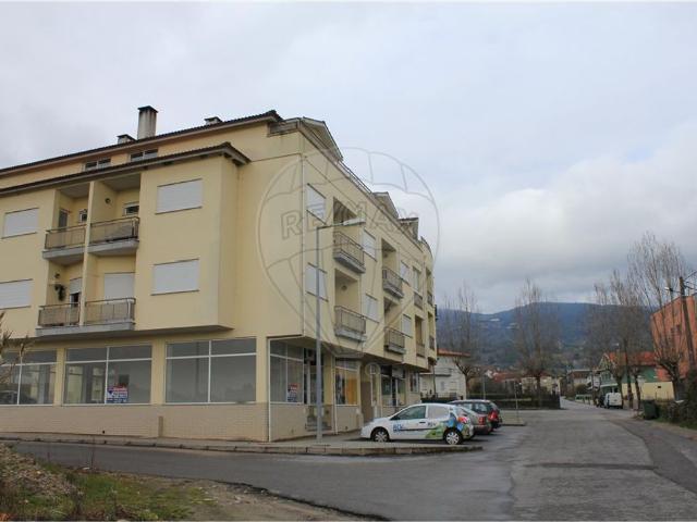 Loja venda em Campo de Besteiros, Tondela