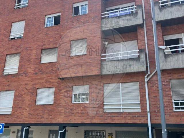 Loja venda em Gavião, Braga