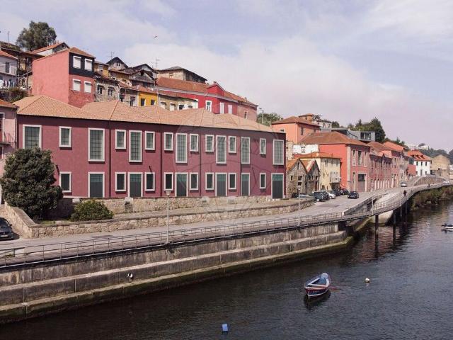 Loja venda em Lugar do Castelo, Vila Nova De Gaia