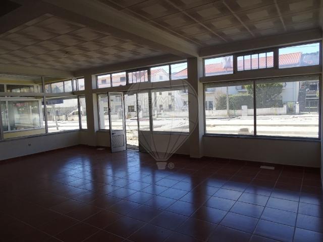 Loja venda em Afonsim, Vila Real