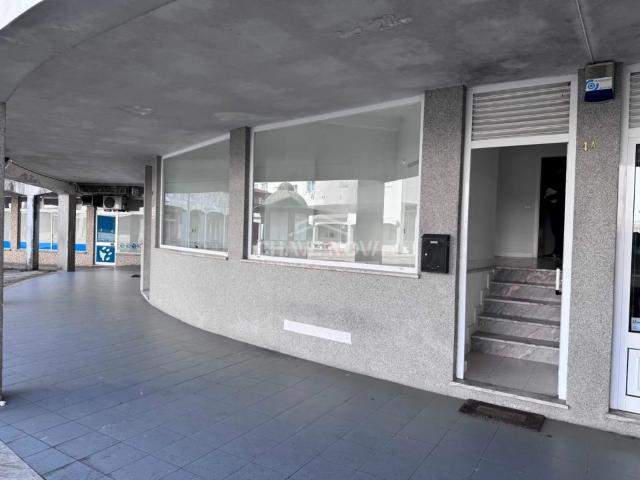 Loja venda em Oliveira Do Bairro, Aveiro