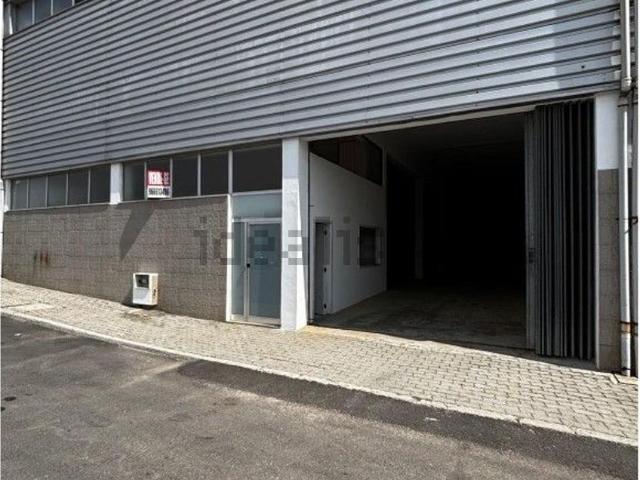 Armazém venda em Abação e Gémeos, Guimarães