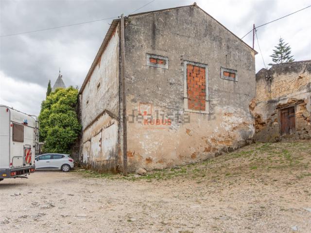 Armazém venda em Alcanena, Santarém