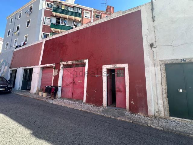 Armazém venda em Lisboa